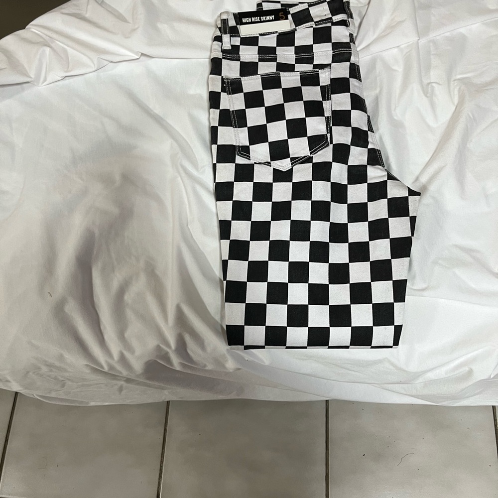 Checkered Black and White top - Picture 2 of 6